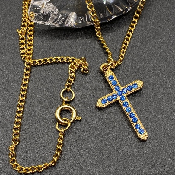 Goldtone Cross Necklace Blue Rhinestone Cross Pendant Vintage Necklace - Picture 4 of 6